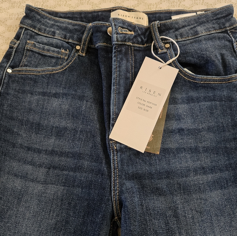 NWT Risen Women’s Dark Blue Shark Hem Jeans